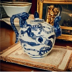 Vintage Chinese Dragon Blue and White Ceramic Teapot with Lid